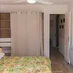 Welcs 313 Emp Con Jardin Privado
